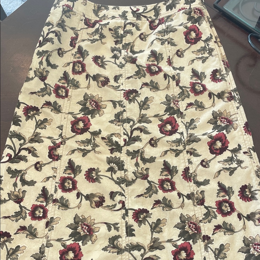 Eddie Bauer Midi Length A-Line Corduroy Skirt. Beautiful Floral Print. Like new!